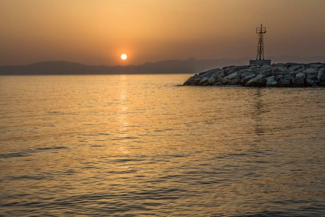 Remezzo Apartments Akrogiali Buitenkant foto